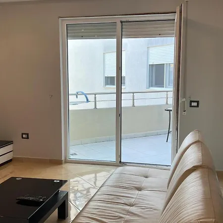 On The Promenade Lägenhet Vlorë