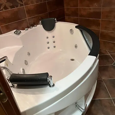 On The Promenade * Vlorë